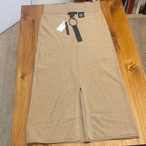 Tan Knit Skirt 100% cashmere nwt house of Harlow Xs